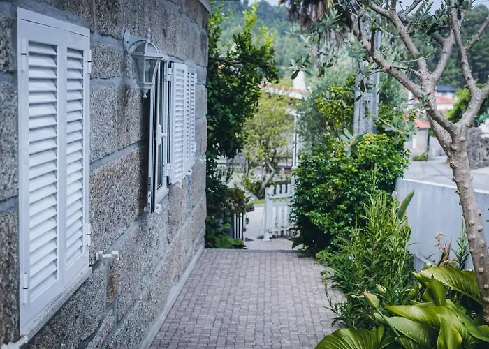 Vivenda Mendes 2 펜션 빌라노바데파말리카오