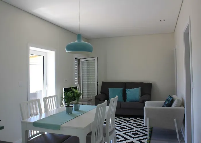 Vivenda Mendes 2 펜션 빌라노바데파말리카오