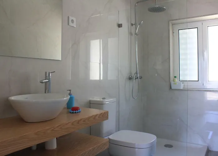 Vivenda Mendes 2 * 빌라노바데파말리카오